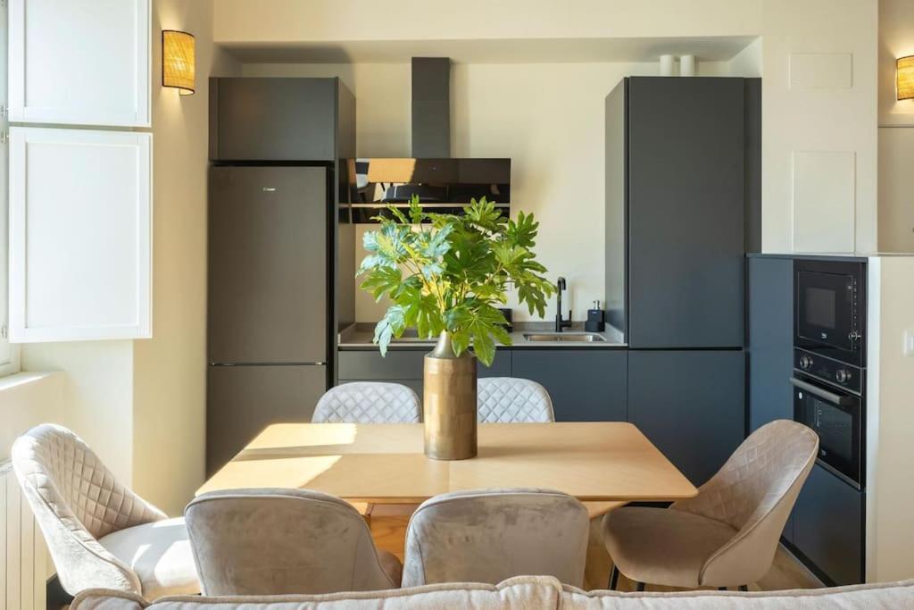 Pasaje Mallol Duplex By Valcambre Appartement