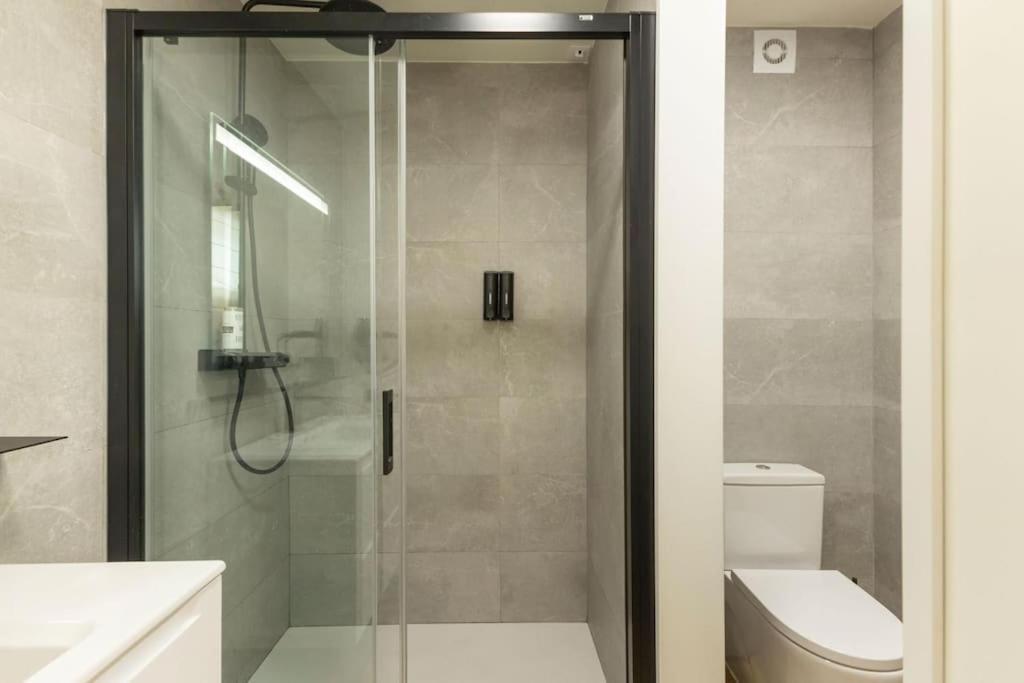 Pasaje Mallol Duplex By Valcambre * Seville